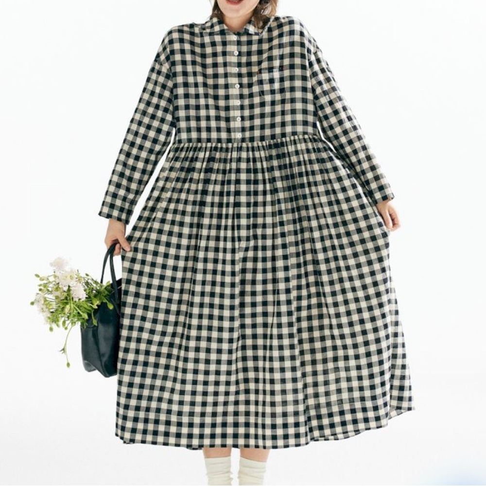 Hanna Anderssol Classic Blue and White Dress